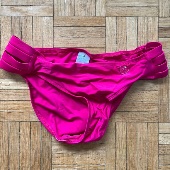 Bikini bottom - Picture 1 of 2